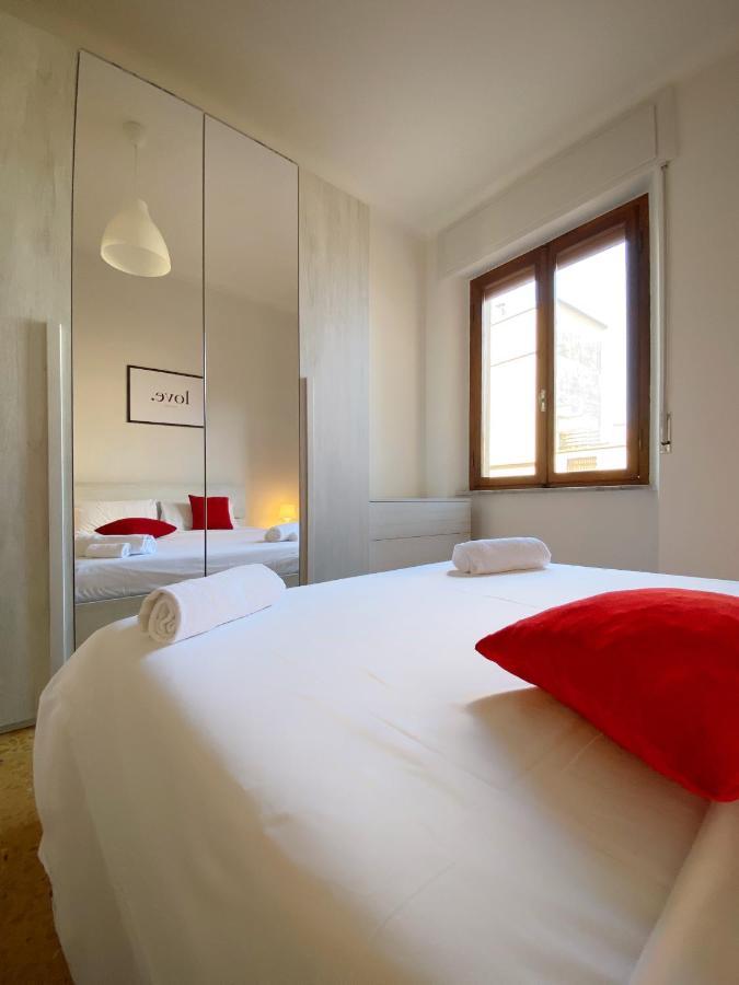 Comodo E Confortevole Nel Cuore Pulsante Di Pisa Bagian luar foto