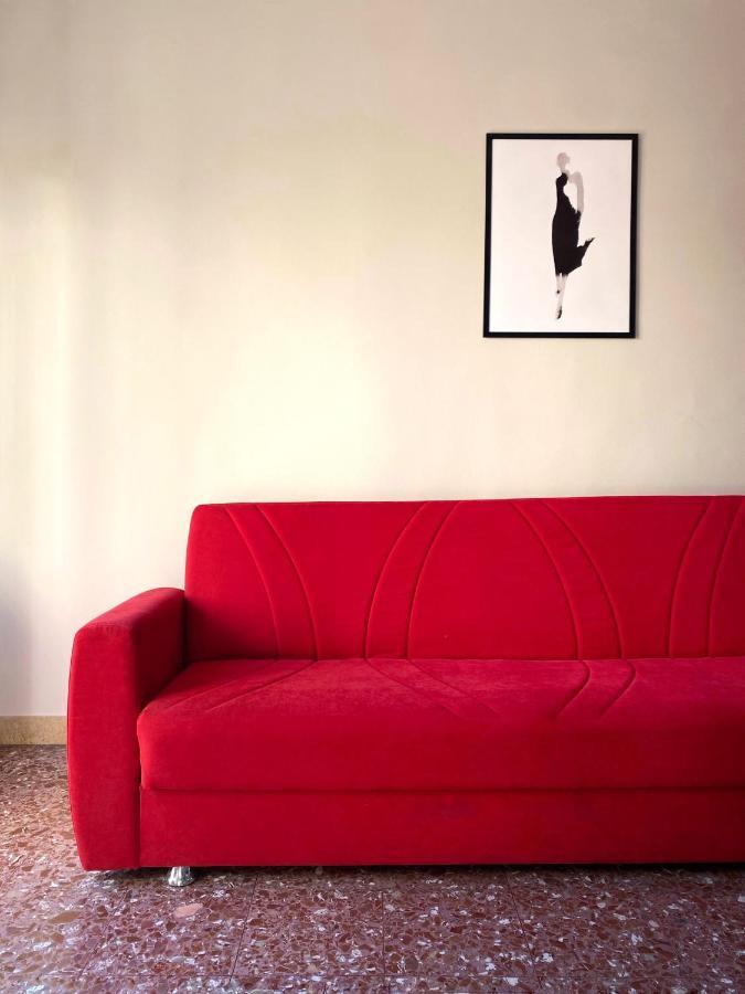 Comodo E Confortevole Nel Cuore Pulsante Di Pisa Bagian luar foto